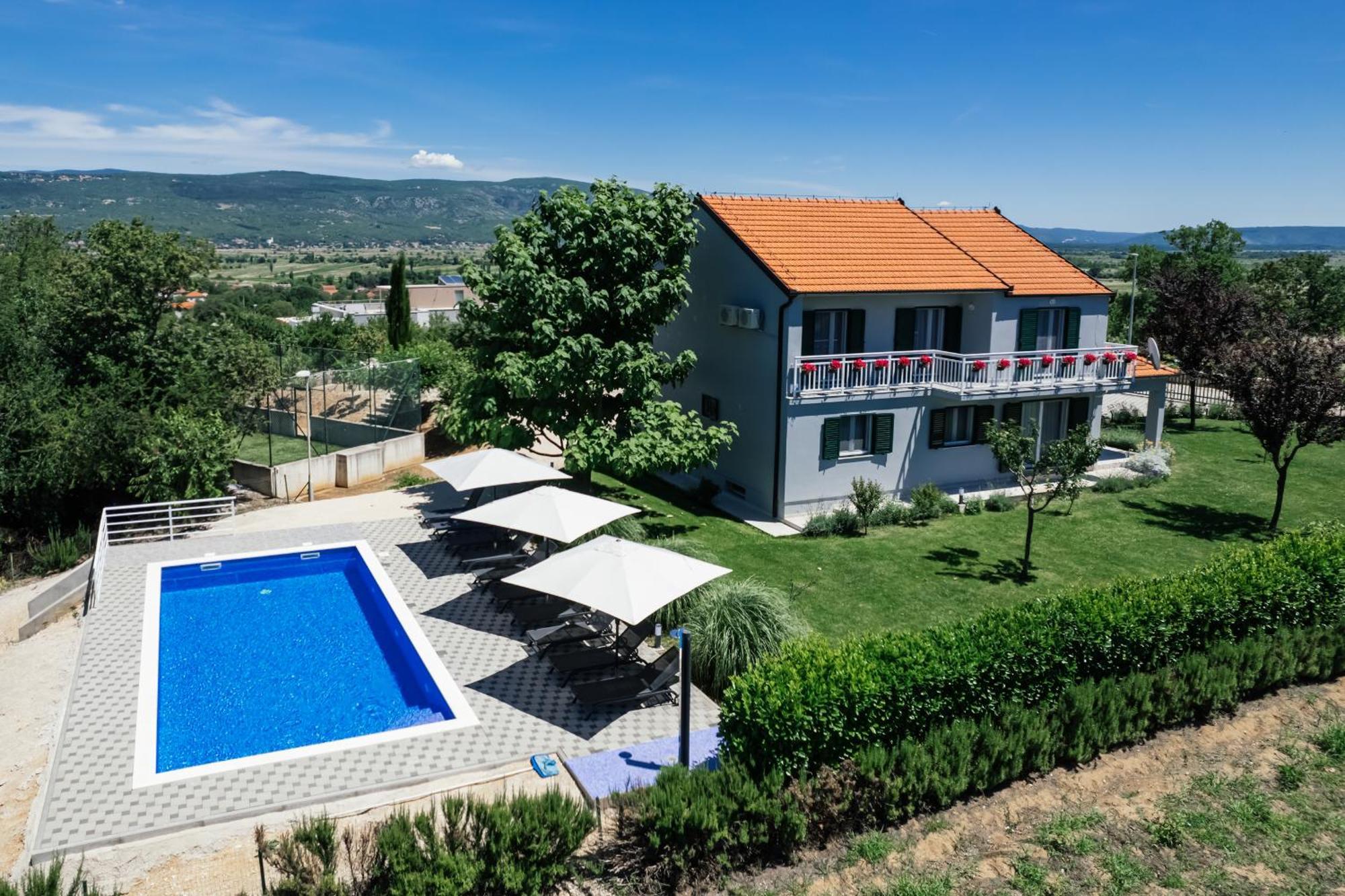 Villa Matko - Family Destination Zmijavci Экстерьер фото
