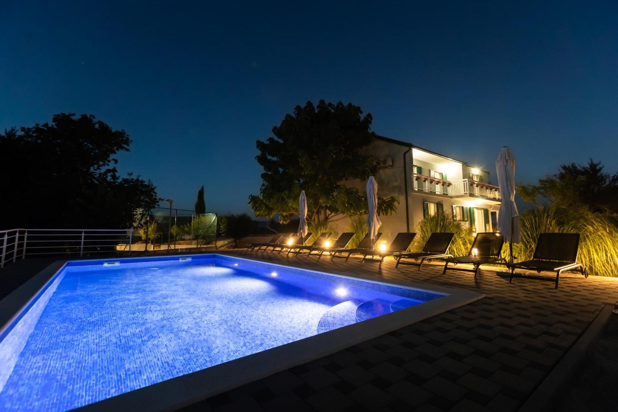 Villa Matko - Family Destination Zmijavci Экстерьер фото